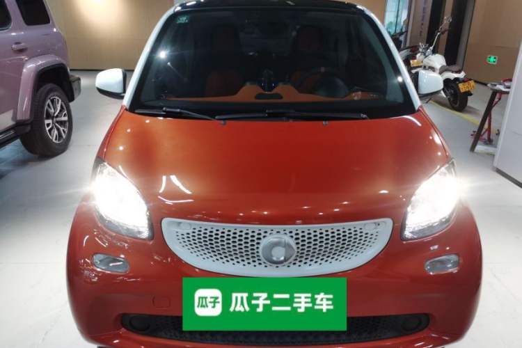 Used smart fortwo 2015 1.0L 52 kW Hardtop Passion Edition Front