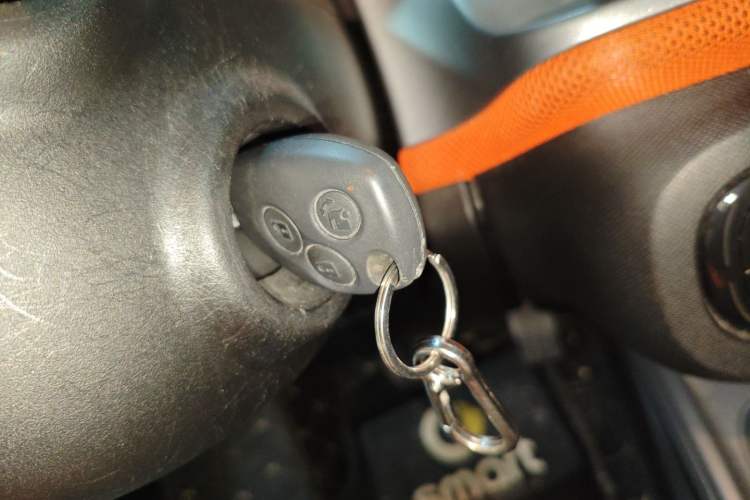 Used smart fortwo 2015 1.0L 52 kW Hardtop Passion Edition Interior 1