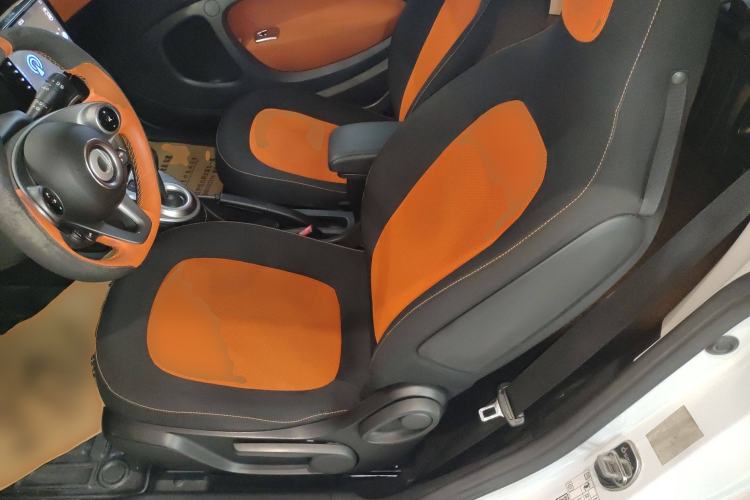 Used smart fortwo 2015 1.0L 52 kW Hardtop Passion Edition Left Front Seat