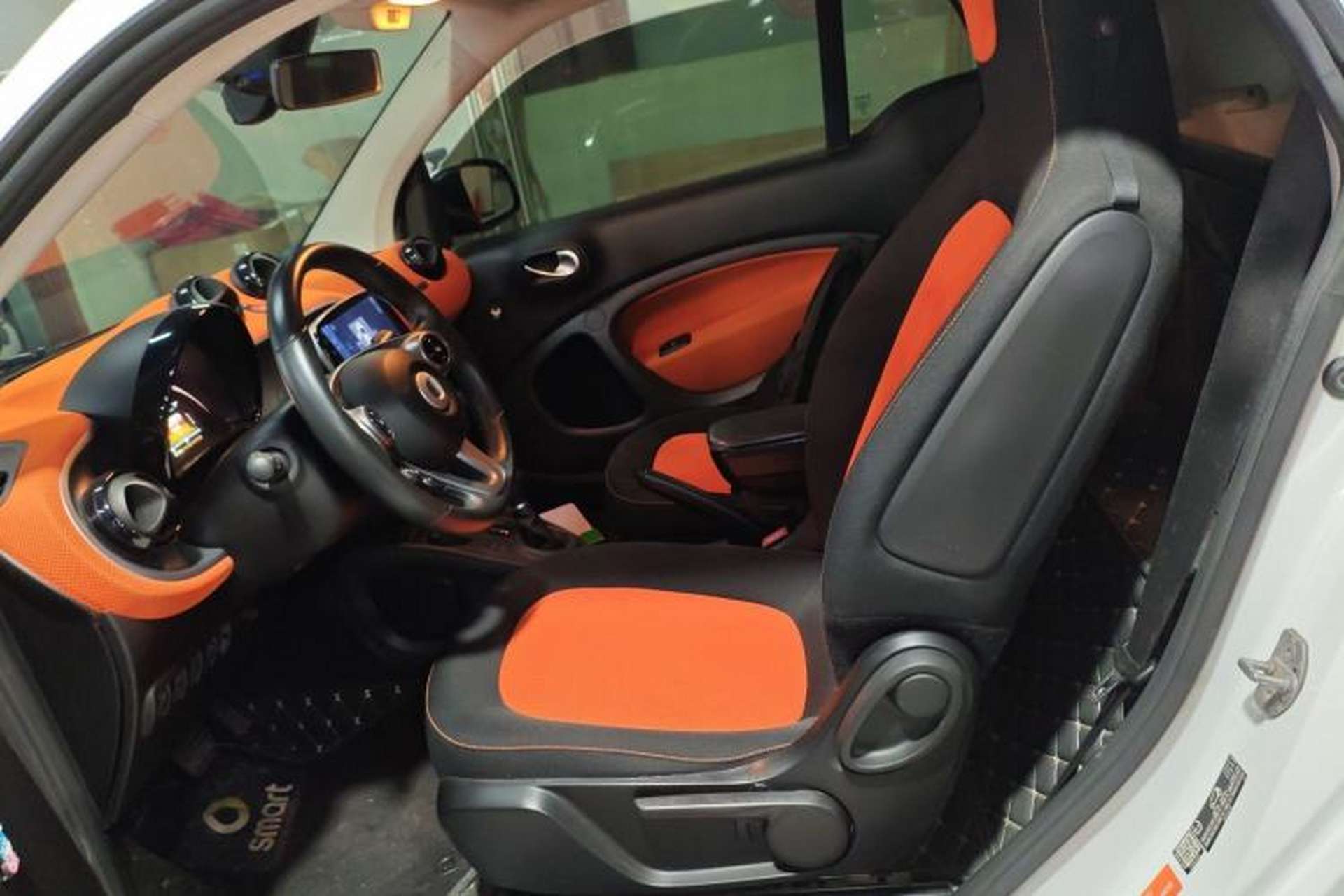 Used smart fortwo 2015 1.0L 52 kW Hardtop Passion Edition Left Front Seat