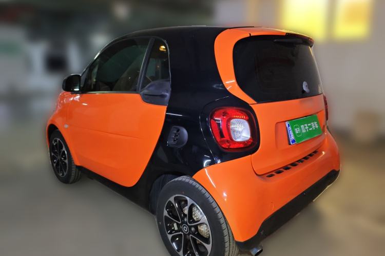 Used smart fortwo 2015 1.0L 52 kW Hardtop Passion Edition Rear Left 45 Deg