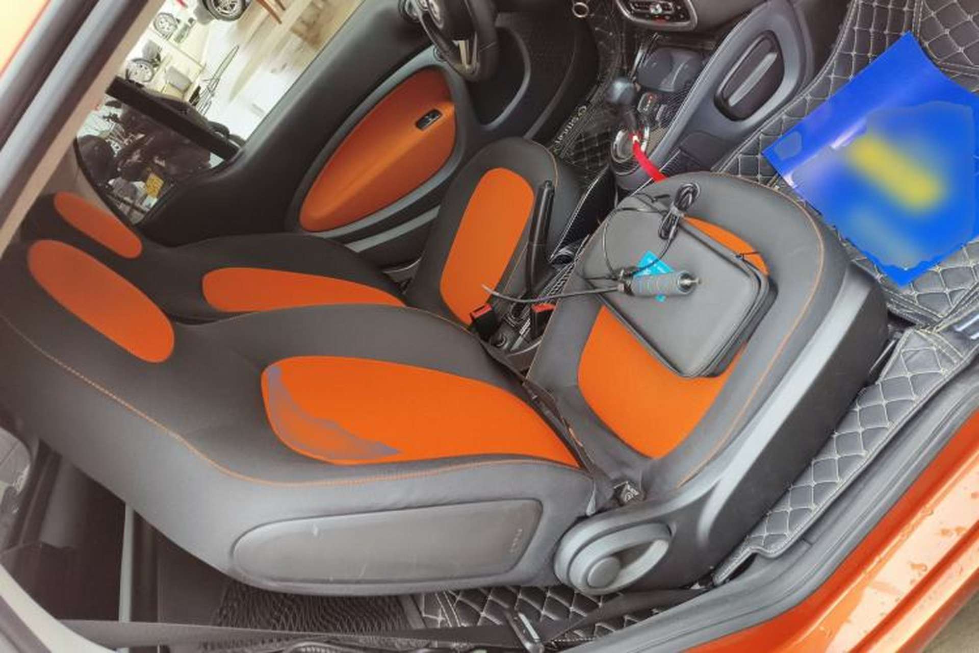 Used smart fortwo 2015 1.0L 52 kW Hardtop Passion Edition Right Front Seat