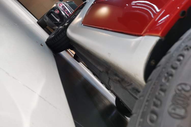 Used smart fortwo 2015 1.0L 52 kW Hardtop Passion Edition Right Side Sill