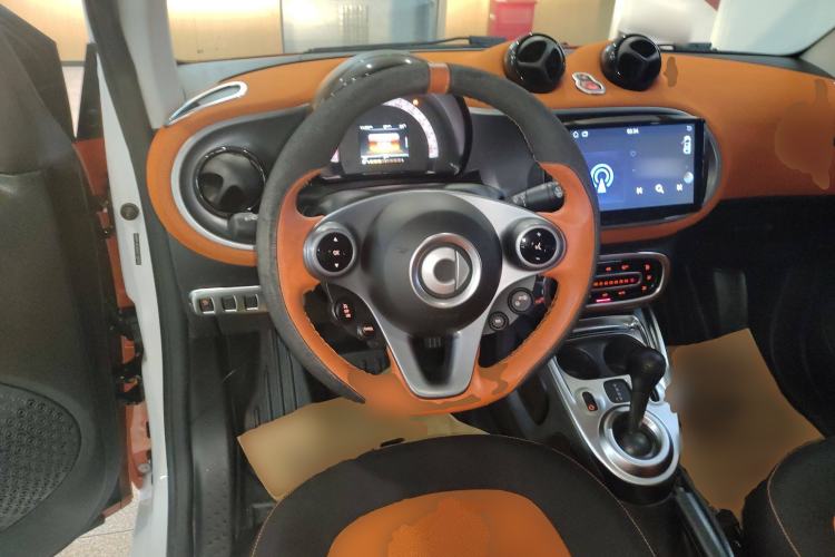 Used smart fortwo 2015 1.0L 52 kW Hardtop Passion Edition Steering Wheel