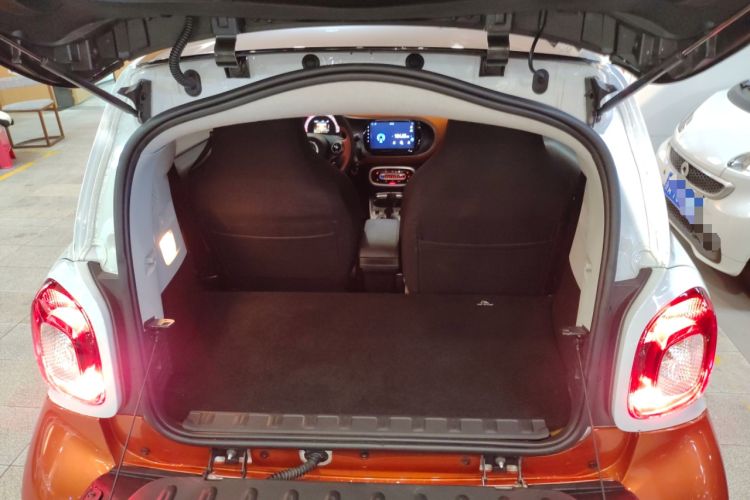 Used smart fortwo 2015 1.0L 52 kW Hardtop Passion Edition Trunk