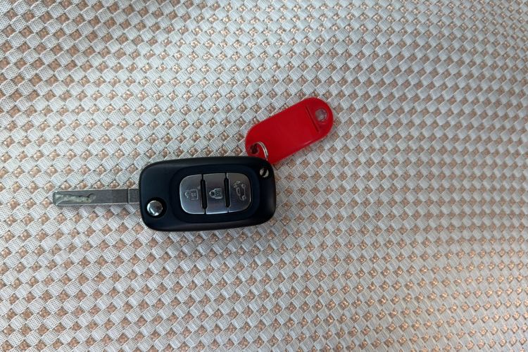 Used smart fortwo 2015 1.0L 52 kW hardtop Dynamic version Vehicle Key