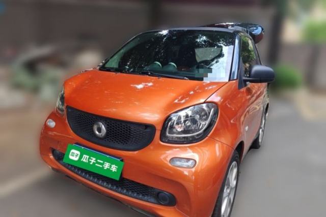 Used smart fortwo 2015 1.0L 52 kW hardtop Dynamic version