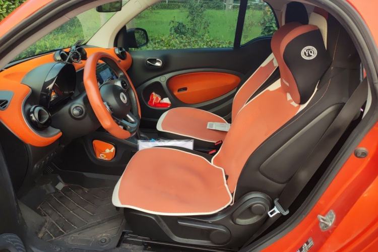Used smart fortwo 2015 1.0L 52 kW Hardtop Passion Edition Driver Seat