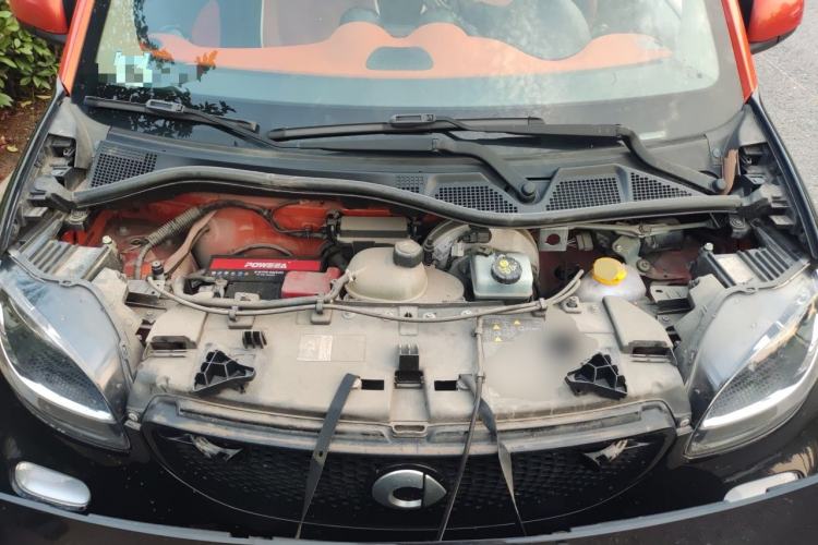 Used smart fortwo 2015 1.0L 52 kW Hardtop Passion Edition Engine Bay