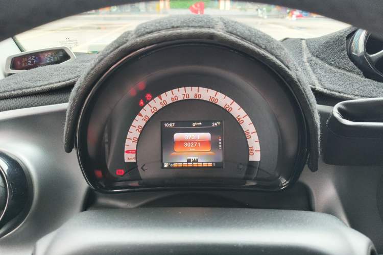Used smart fortwo 2015 1.0L 52 kW Hardtop Passion Edition Instrument Cluster