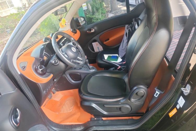 Used smart fortwo 2015 1.0L 52 kW Hardtop Passion Edition Left Front Seat