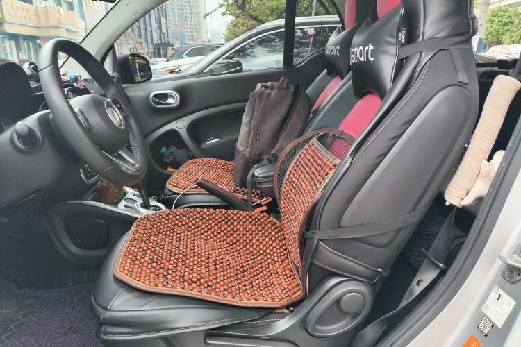 Used smart fortwo 2015 1.0L 52 kW Hardtop Passion Edition Left Front Seat