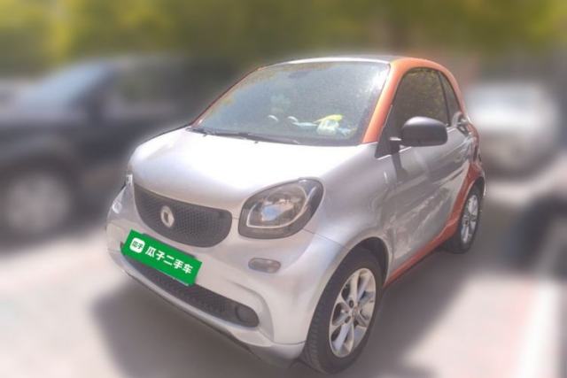 Used smart fortwo 2015 1.0L 52 kW hardtop Dynamic version