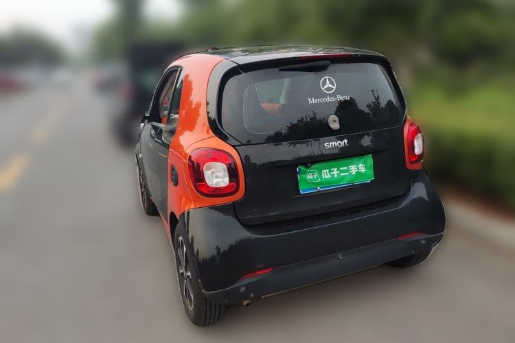 Used smart fortwo 2015 1.0L 52 kW Hardtop Passion Edition Rear Left 45 Deg