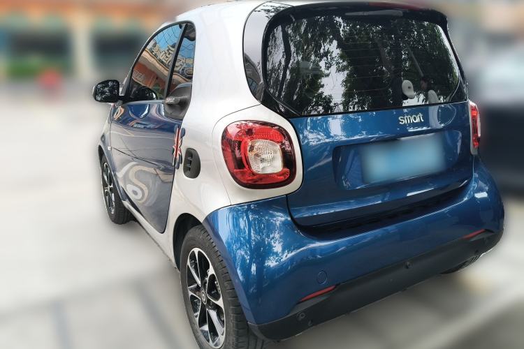 Used smart fortwo 2015 1.0L 52 kW Hardtop Passion Edition Rear Left 45 Deg