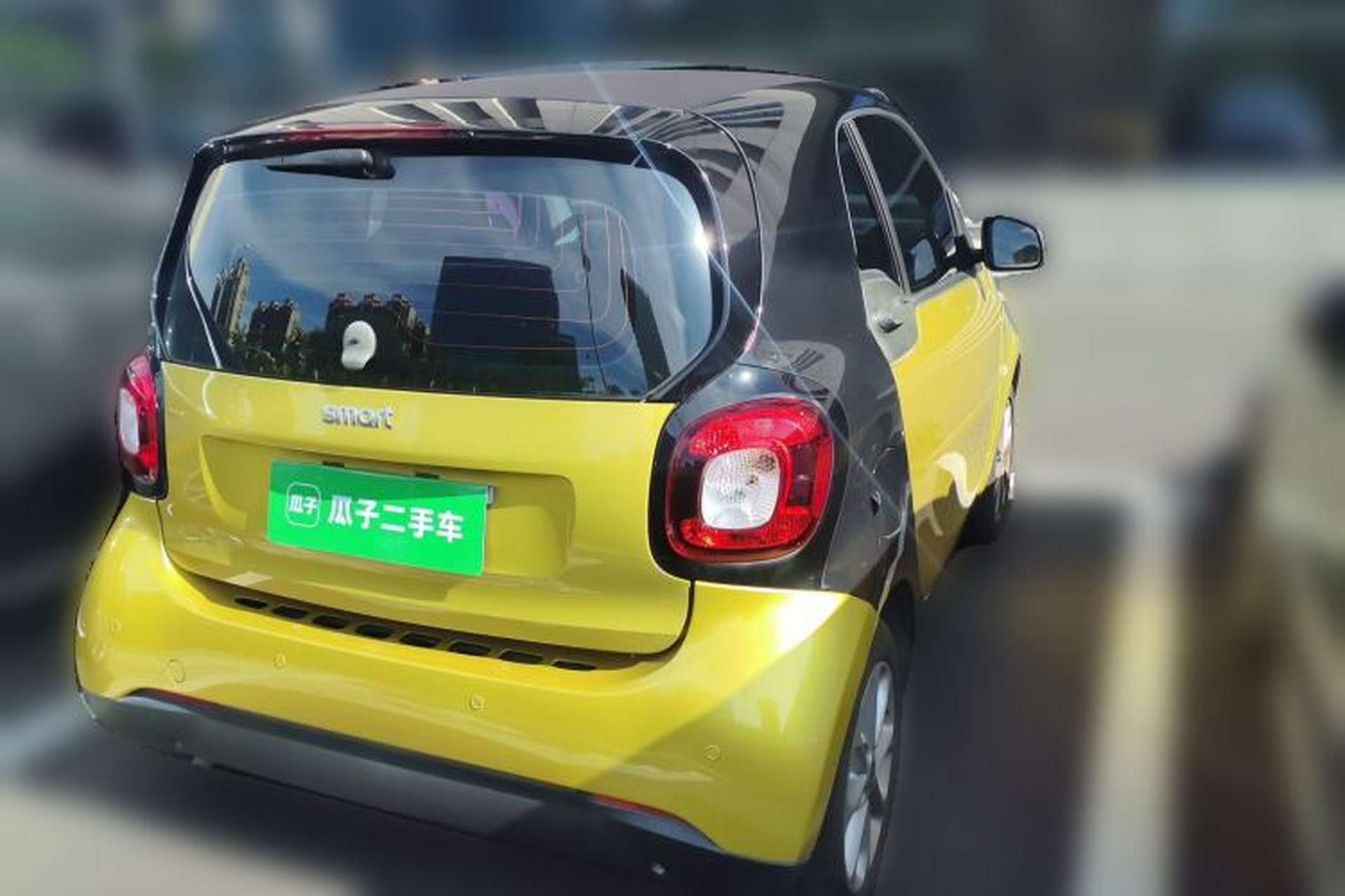 Used smart fortwo 2015 1.0L 52 kW hardtop Dynamic version Rear Right 45 Deg