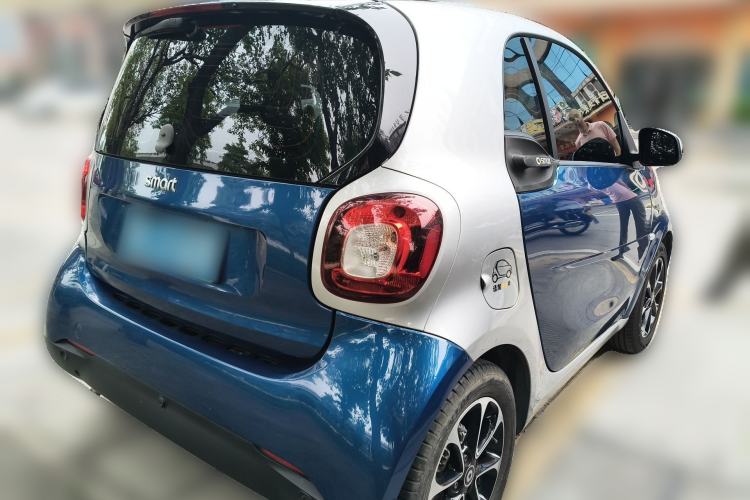 Used smart fortwo 2015 1.0L 52 kW Hardtop Passion Edition Rear Right 45 Deg