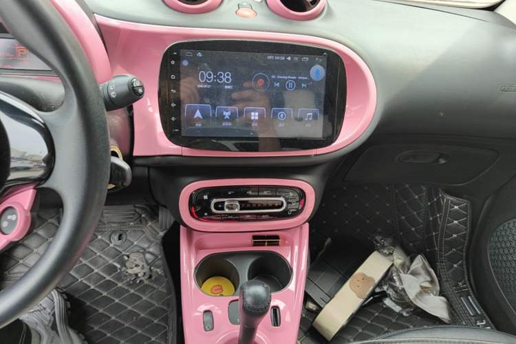 Used smart fortwo 2015 1.0L 52 kW hardtop Dynamic version Audio And AC Panel