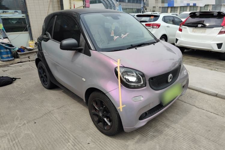 Used smart fortwo 2015 1.0L 52 kW hardtop Dynamic version Exterior 1
