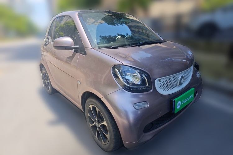 Used smart fortwo 2015 1.0L 52 kW Hardtop Passion Edition Front Right 45 Deg