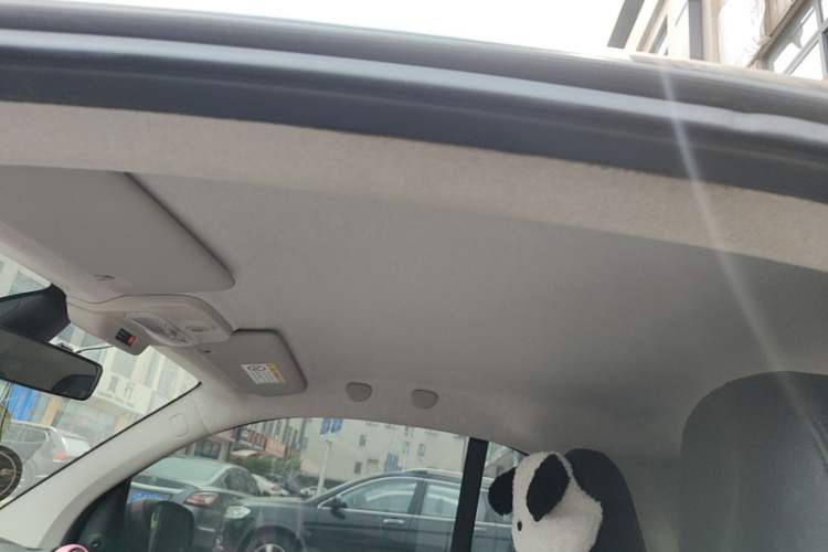 Used smart fortwo 2015 1.0L 52 kW hardtop Dynamic version Headliner