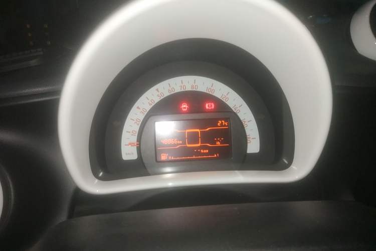 Used smart fortwo 2015 1.0L 52 kW hardtop Dynamic version Instrument Cluster
