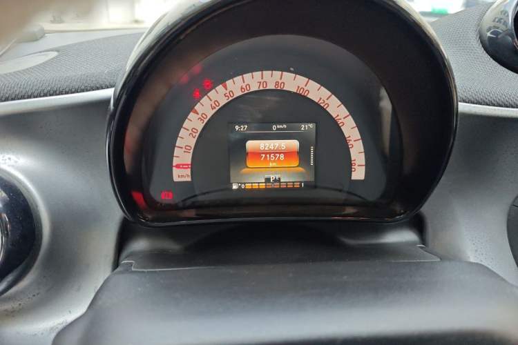 Used smart fortwo 2015 1.0L 52 kW Hardtop Passion Edition Instrument Cluster
