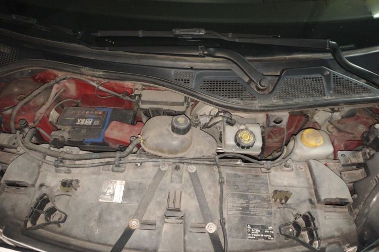 Used smart fortwo 2015 1.0L 52 kW hardtop Dynamic version Engine Bay