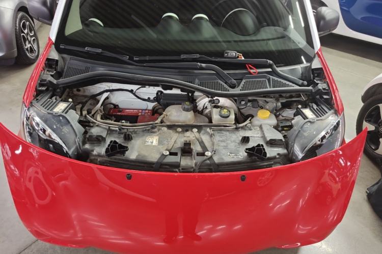 Used smart fortwo 2015 1.0L 52 kW hardtop Dynamic version Engine Bay