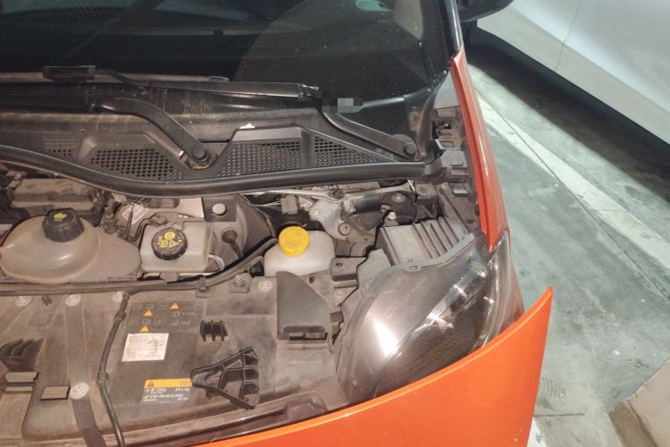 Used smart fortwo 2015 1.0L 52 kW Hardtop Passion Edition Engine Bay Left