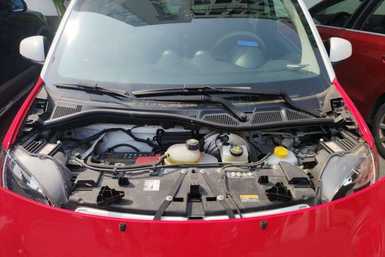 Used smart fortwo 2015 1.0L 52 kW Hardtop Passion Edition Engine Bay