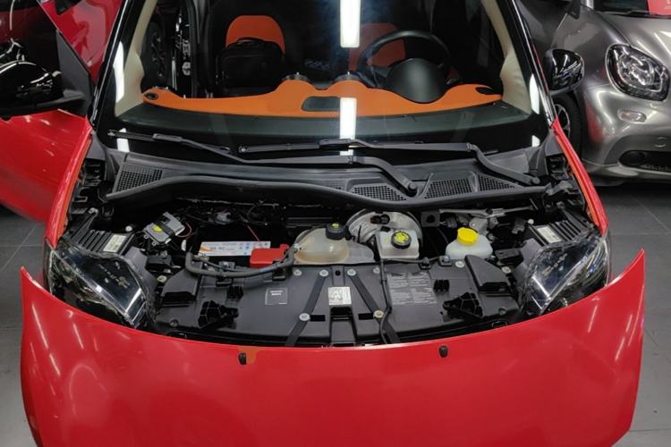 Used smart fortwo 2015 1.0L 52 kW Hardtop Passion Edition Engine Bay
