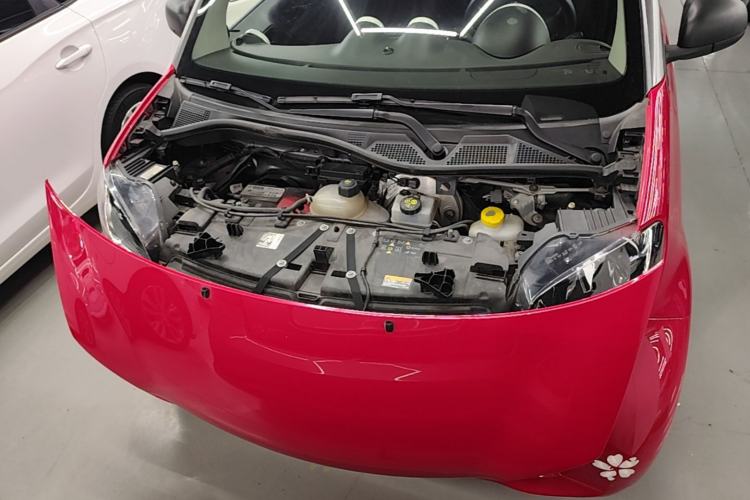 Used smart fortwo 2015 1.0L 52 kW hardtop Dynamic version Engine Bay