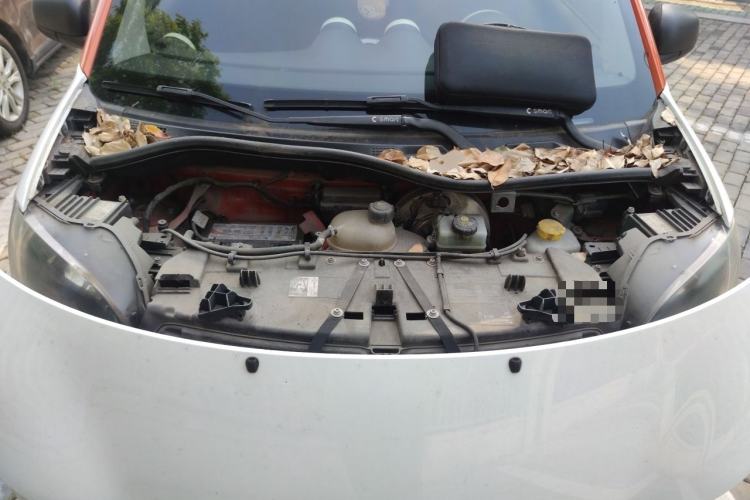 Used smart fortwo 2015 1.0L 52 kW hardtop Dynamic version Engine Bay