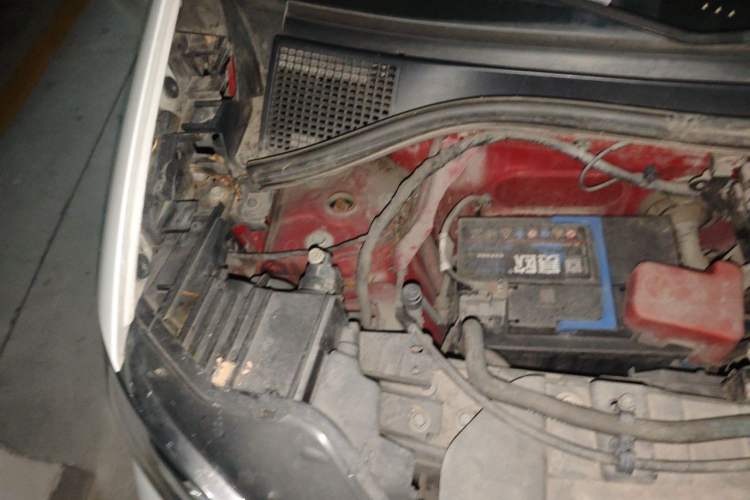 Used smart fortwo 2015 1.0L 52 kW hardtop Dynamic version Engine Bay Right