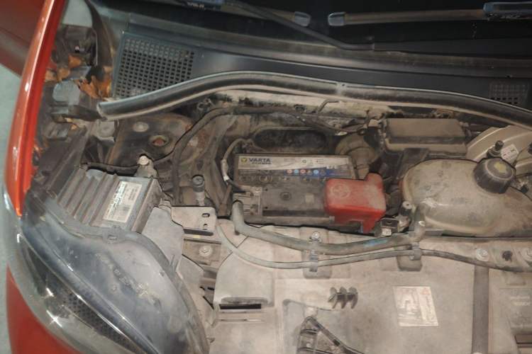 Used smart fortwo 2015 1.0L 52 kW hardtop Dynamic version Engine Bay Right