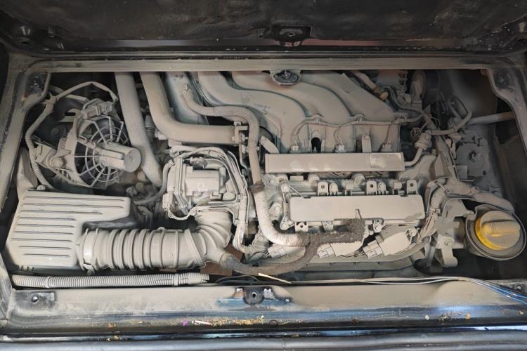 Used smart fortwo 2015 1.0L 52 kW Hardtop Passion Edition Engine Bay
