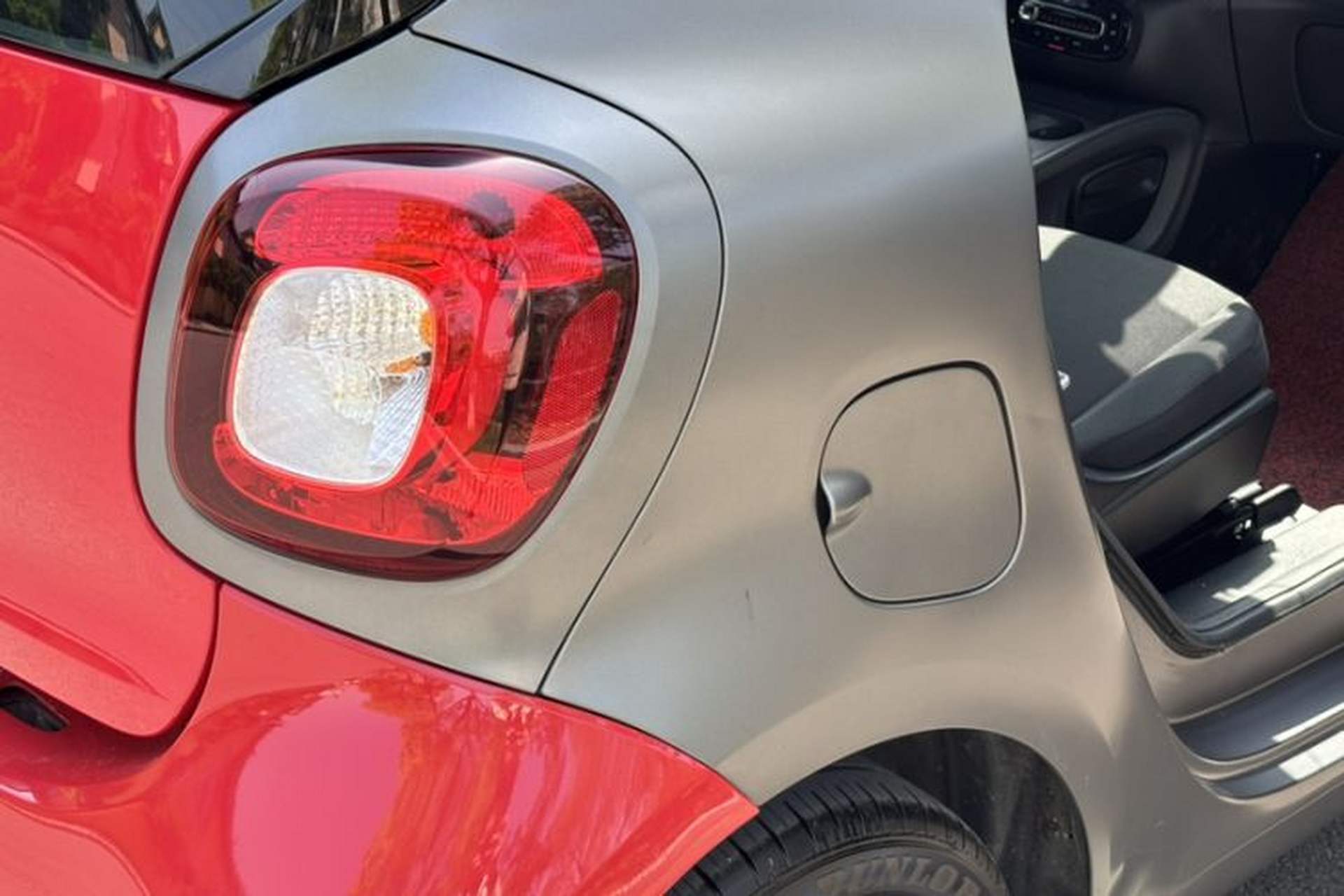 Used smart fortwo 2015 1.0L 52 kW hardtop Dynamic version Exterior 2