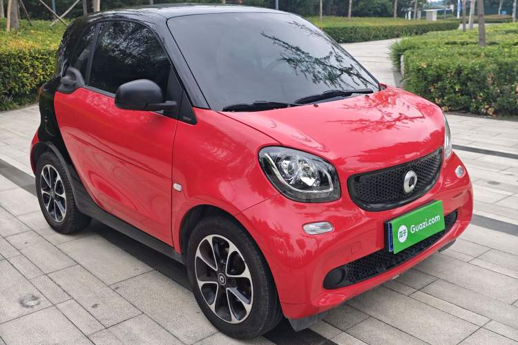 Used smart fortwo 2015 1.0L 52 kW Hardtop Passion Edition Exterior 2