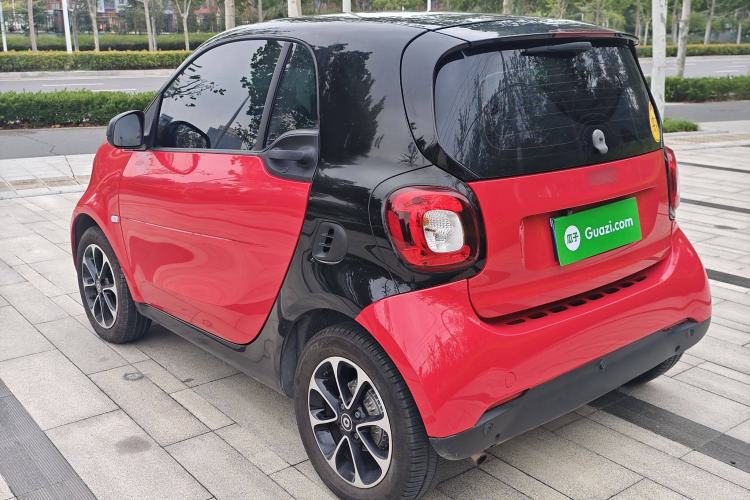 Used smart fortwo 2015 1.0L 52 kW Hardtop Passion Edition Exterior 3