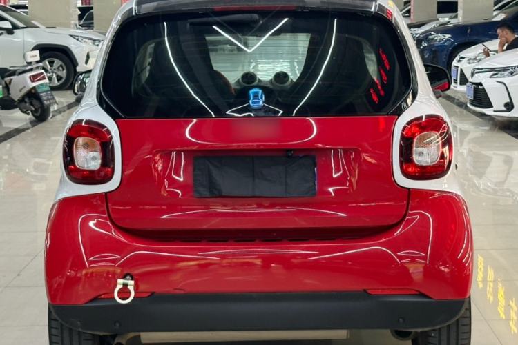 Used smart fortwo 2015 1.0L 52 kW hardtop Dynamic version Exterior 4