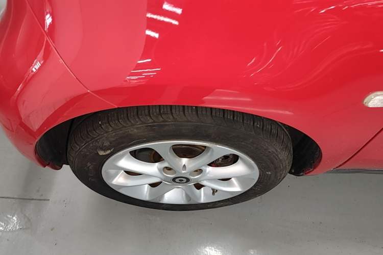 Used smart fortwo 2015 1.0L 52 kW hardtop Dynamic version Exterior 4
