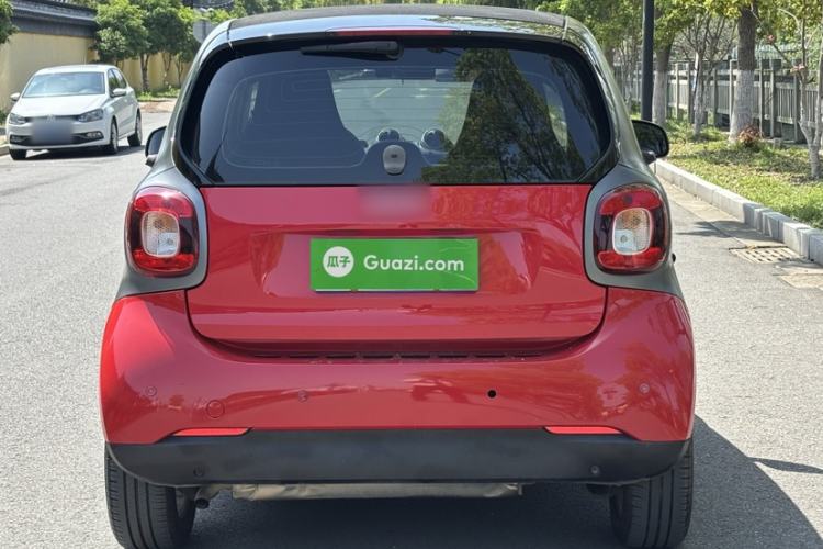 Used smart fortwo 2015 1.0L 52 kW hardtop Dynamic version Exterior 5
