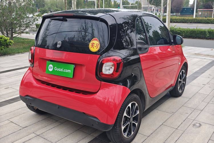 Used smart fortwo 2015 1.0L 52 kW Hardtop Passion Edition Exterior 5