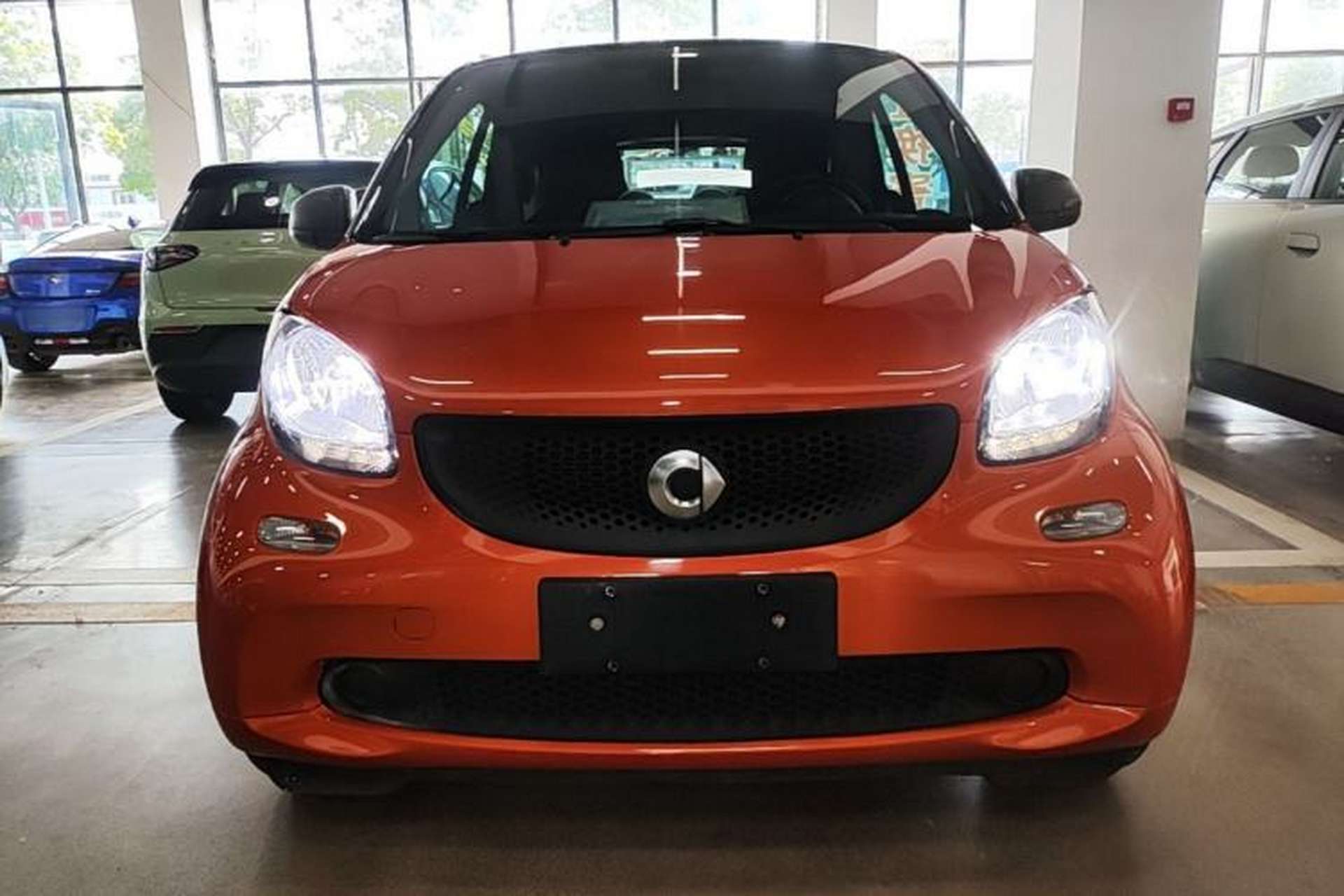 Used smart fortwo 2015 1.0L 52 kW hardtop Dynamic version Front