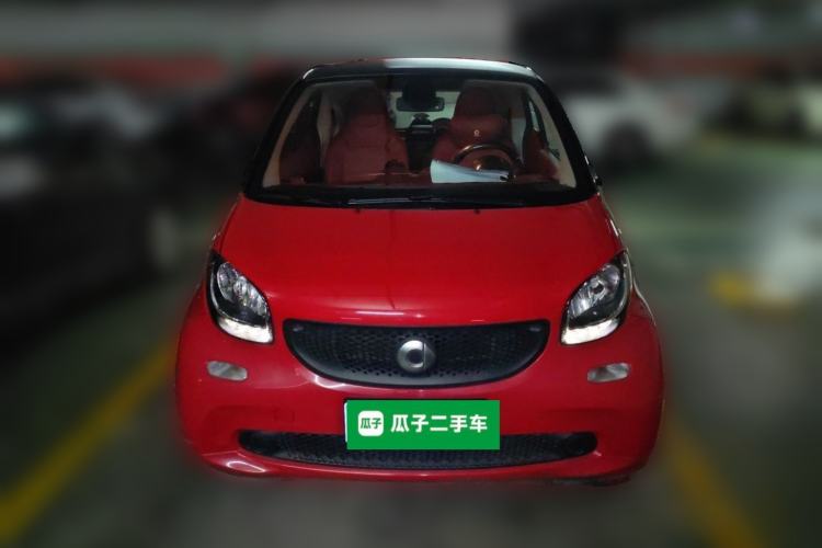 Used smart fortwo 2015 1.0L 52 kW hardtop Dynamic version Front