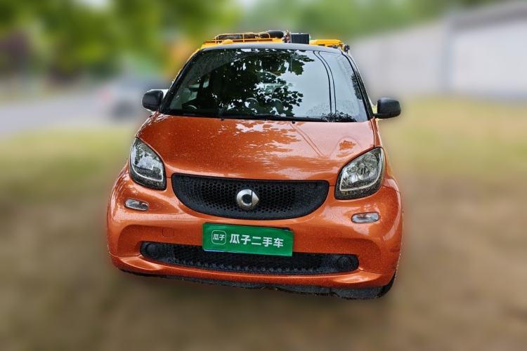 Used smart fortwo 2015 1.0L 52 kW hardtop Dynamic version Front