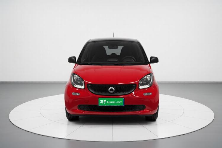 Used smart fortwo 2015 1.0L 52 kW hardtop Dynamic version Front