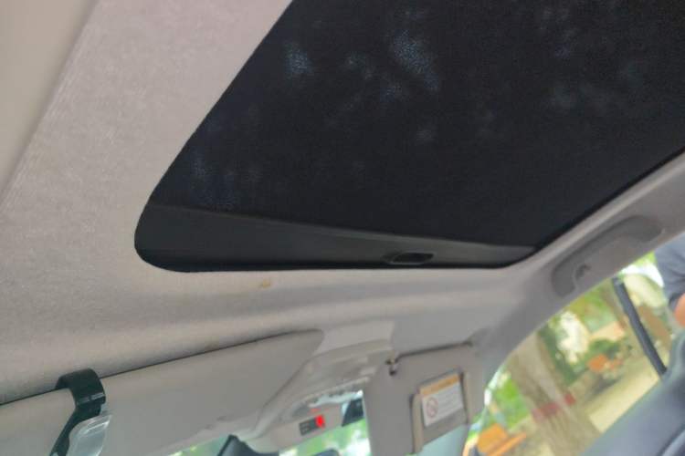 Used smart fortwo 2015 1.0L 52 kW Hardtop Passion Edition Headliner