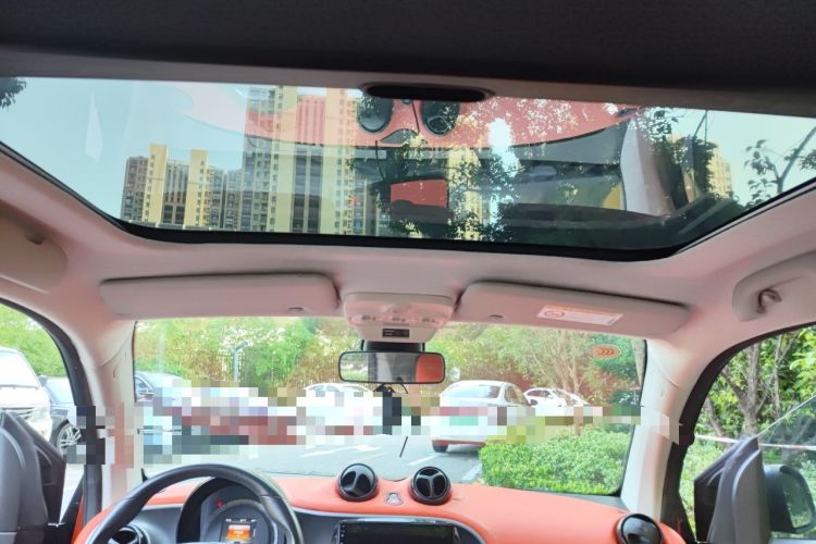 Used smart fortwo 2015 1.0L 52 kW Hardtop Passion Edition Headliner